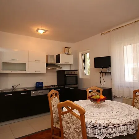 Anka Apartman Punat